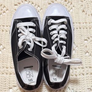 No Boundaries Black and White Kids Sneakers